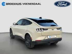 Ford Mustang Mach-E (2026) thumbnail 2