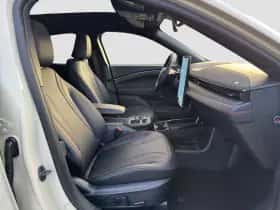 Ford Mustang Mach-E (2026) thumbnail 12