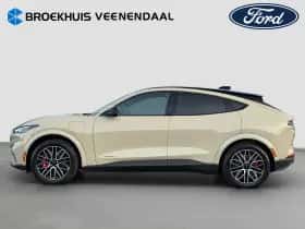 Ford Mustang Mach-E (2026) thumbnail 6