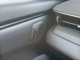 Ford Mustang Mach-E (2026) thumbnail 10