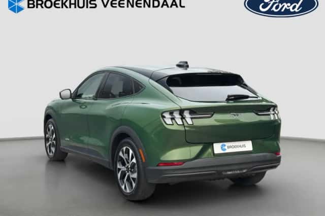 Ford Mustang Mach-E (2026) thumbnail 2