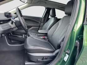 Ford Mustang Mach-E (2026) thumbnail 4