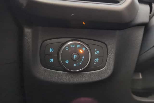 Ford Transit Courier (2024) thumbnail 11