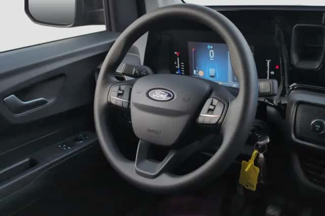 Ford Transit Courier (2024) thumbnail 21