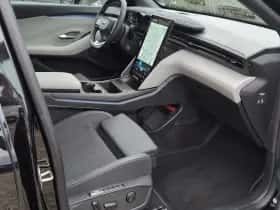 Ford Explorer (2026) thumbnail 10