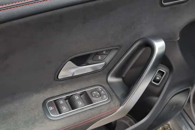 Mercedes-Benz CLA-Klasse (2019) thumbnail 15