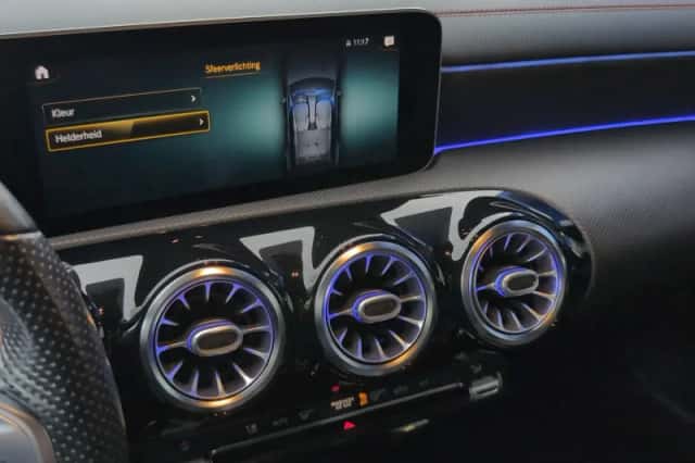 Mercedes-Benz CLA-Klasse (2019) thumbnail 29