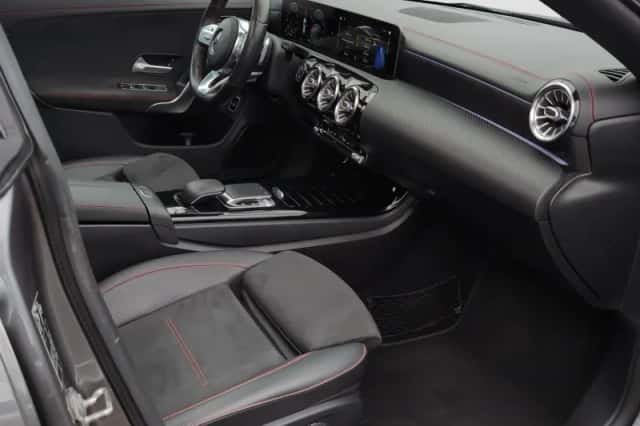 Mercedes-Benz CLA-Klasse (2019) thumbnail 9