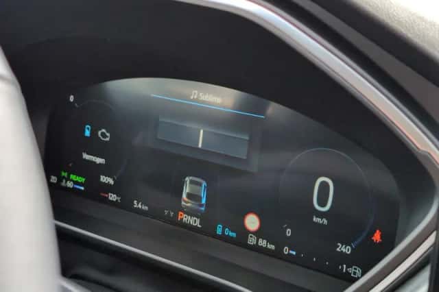 Ford Kuga (2026) thumbnail 17