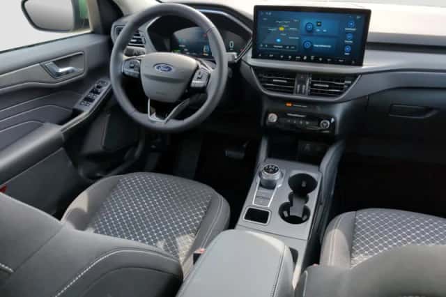 Ford Kuga (2026) thumbnail 8