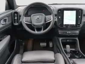Volvo XC40 (2020) thumbnail 2