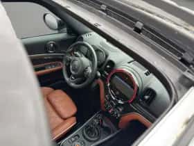 MINI Countryman (2021) thumbnail 11