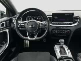 Kia Proceed (2021) thumbnail 2