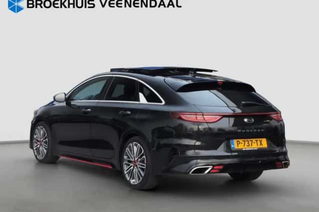 Kia Proceed (2021) thumbnail 3