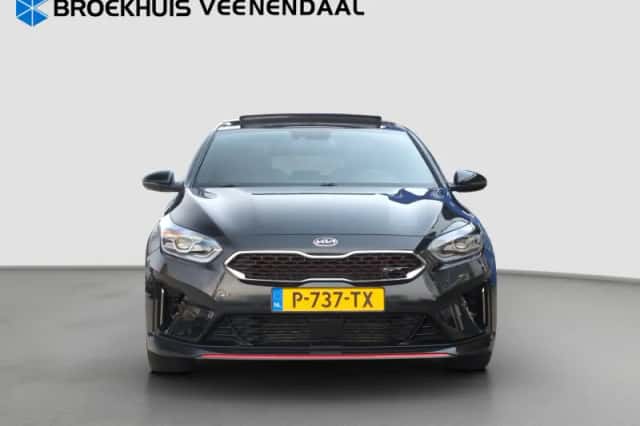 Kia Proceed (2021) thumbnail 4