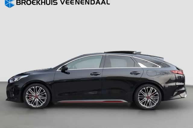 Kia Proceed (2021) thumbnail 6