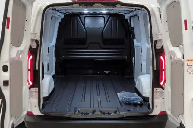 Ford E-Transit Custom (2025) thumbnail 11