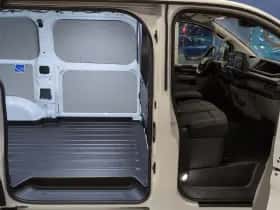 Ford E-Transit Custom (2025) thumbnail 13