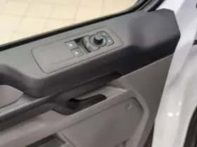 Ford E-Transit Custom (2025) thumbnail 17