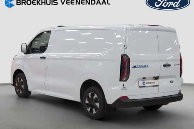 Ford E-Transit Custom (2025) thumbnail 3
