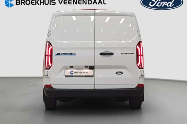Ford E-Transit Custom (2025) thumbnail 5