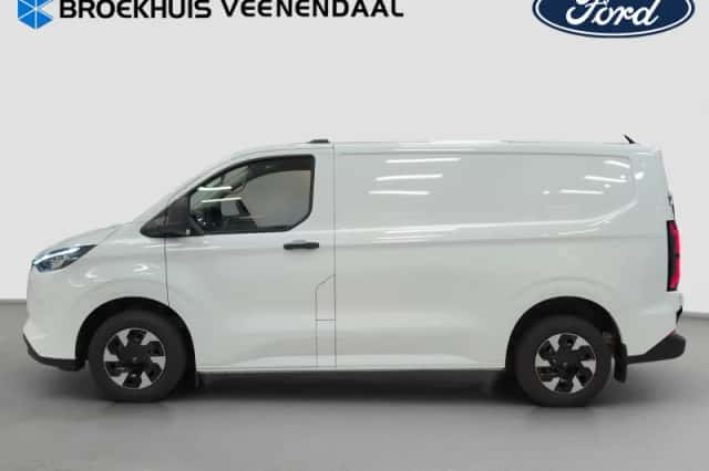 Ford E-Transit Custom (2025) thumbnail 6