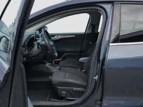 Ford Focus (2020) thumbnail 8