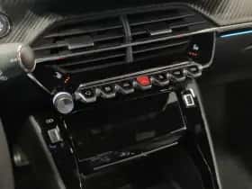 Peugeot 2008 (2020) thumbnail 16