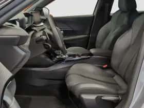 Peugeot 2008 (2020) thumbnail 18