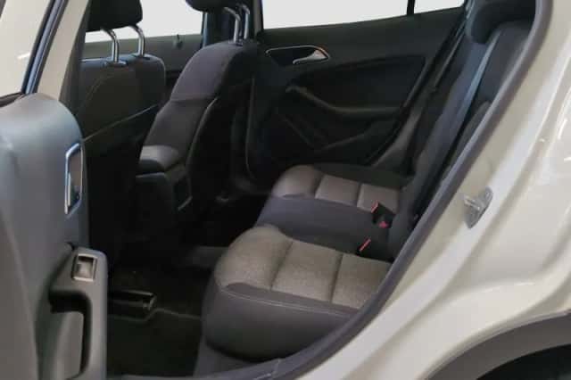 Mercedes-Benz GLA-Klasse (2014) thumbnail 12