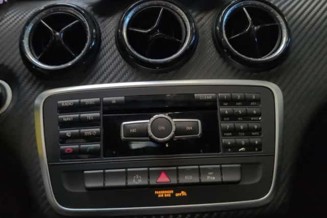 Mercedes-Benz GLA-Klasse (2014) thumbnail 19