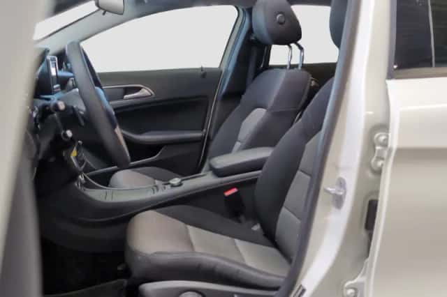 Mercedes-Benz GLA-Klasse (2014) thumbnail 10