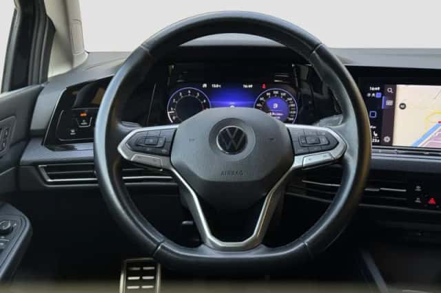 Volkswagen Golf (2021) thumbnail 11