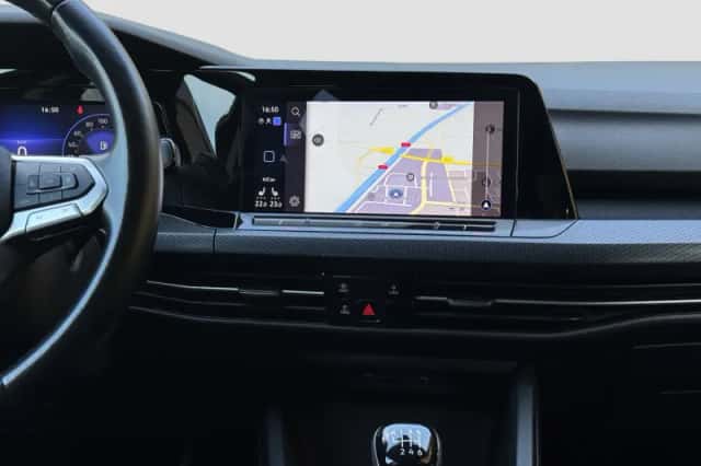 Volkswagen Golf (2021) thumbnail 18