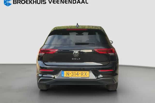 Volkswagen Golf (2021) thumbnail 5
