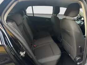 Volkswagen Golf (2021) thumbnail 10