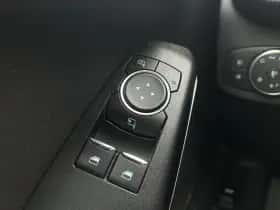 Ford Fiesta (2018) thumbnail 16