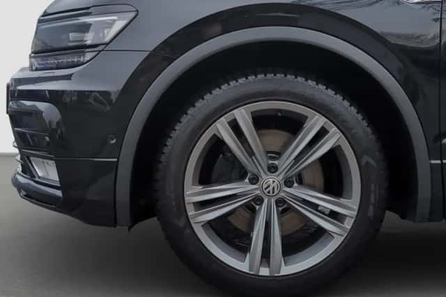 Volkswagen Tiguan (2017) thumbnail 12