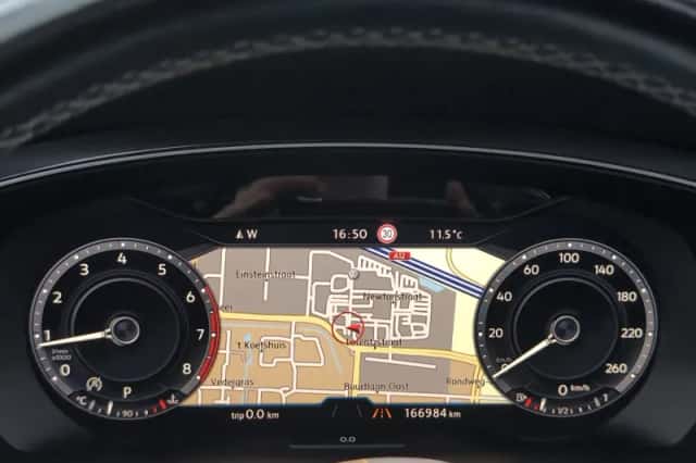 Volkswagen Tiguan (2017) thumbnail 13