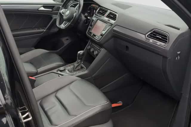 Volkswagen Tiguan (2017) thumbnail 16