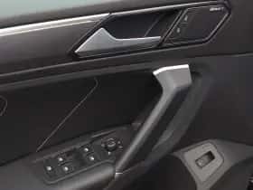 Volkswagen Tiguan (2017) thumbnail 17