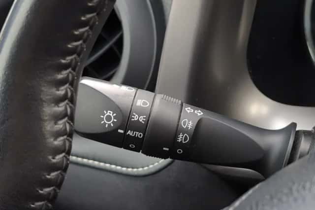 Toyota RAV4 (2017) thumbnail 15