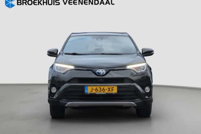 Toyota RAV4 (2017) thumbnail 4
