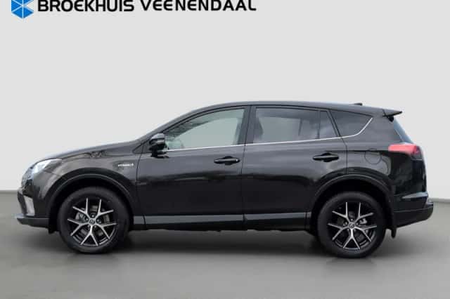 Toyota RAV4 (2017) thumbnail 6