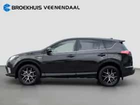 Toyota RAV4 (2017) thumbnail 6