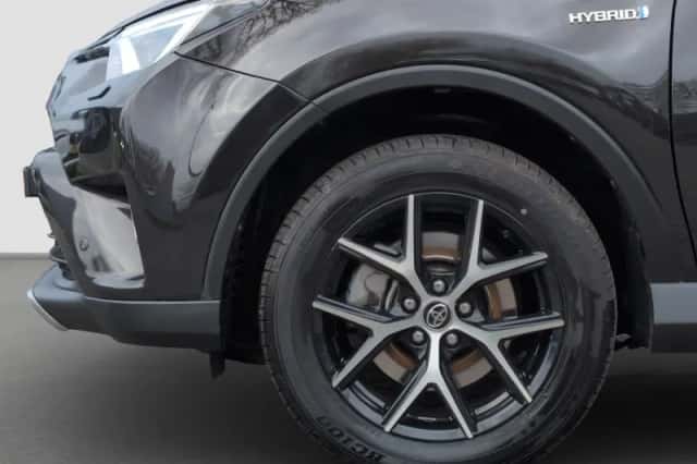 Toyota RAV4 (2017) thumbnail 7