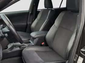 Toyota RAV4 (2017) thumbnail 8