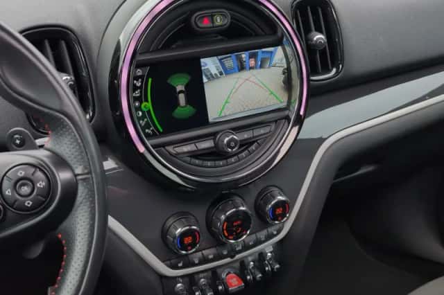 MINI Countryman (2019) thumbnail 24