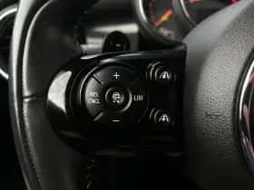 MINI Cooper S (2020) thumbnail 16