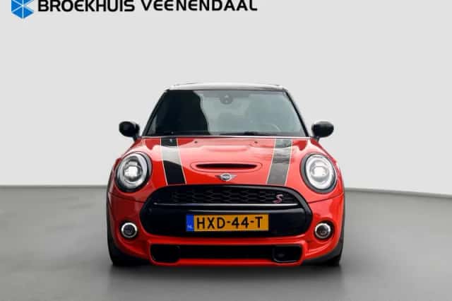 MINI Cooper S (2020) thumbnail 5